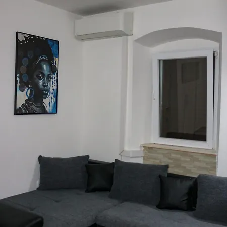 Apartment Buljubasic Kastela